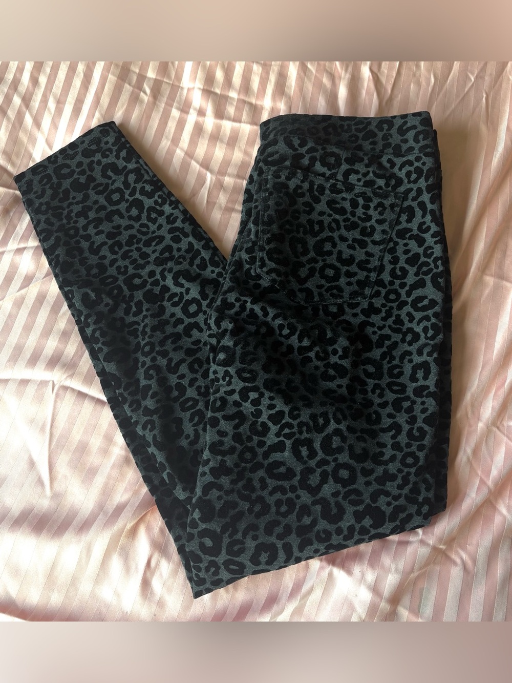 leopard print capris